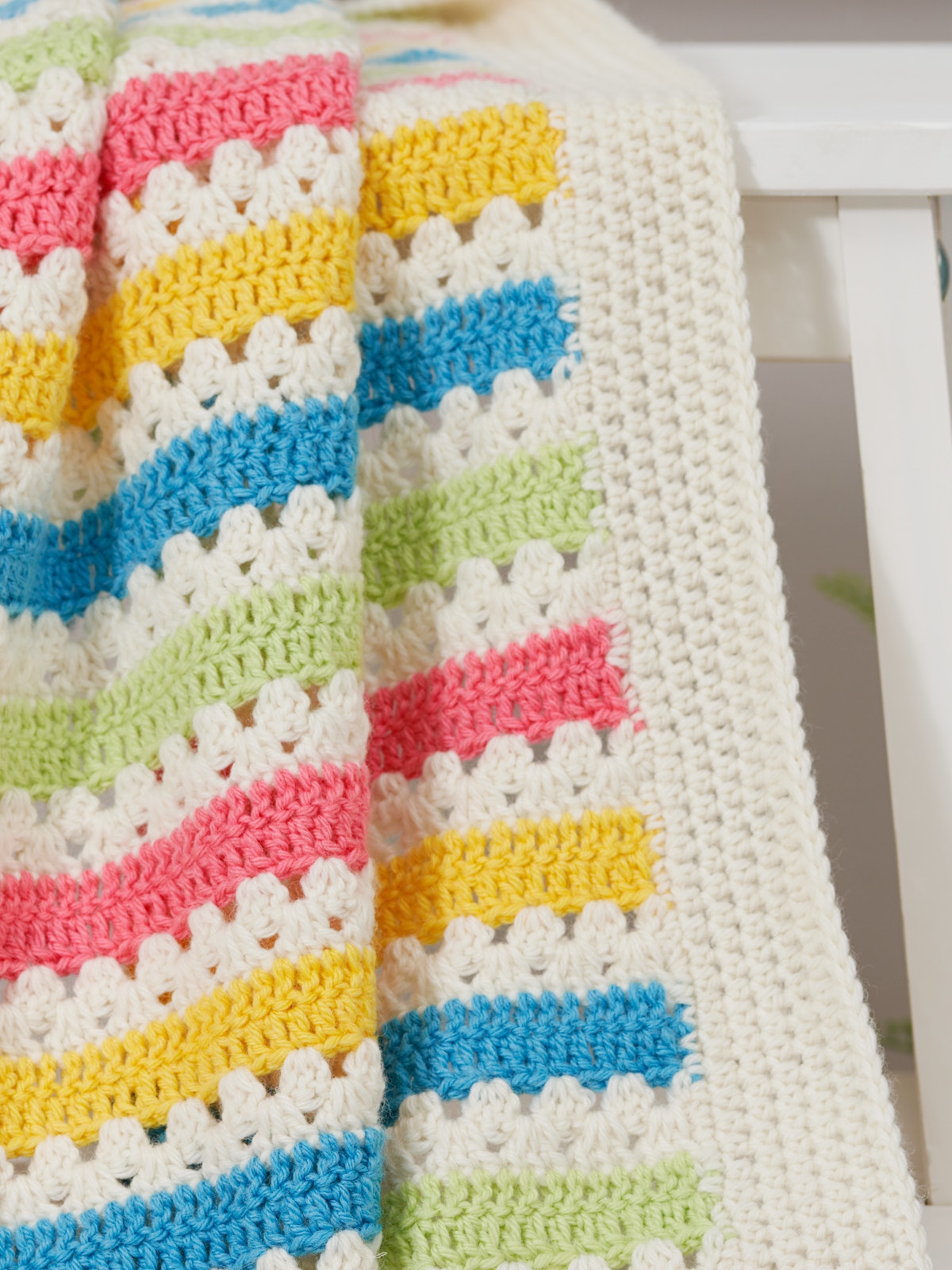 West Yorkshire Spinners - Carnival Crochet Blanket Bo Peep Baby Blanket Kit - Image 3
