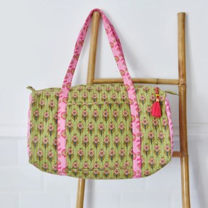 Quilted Duffle Bag Zipped : Green / Pink